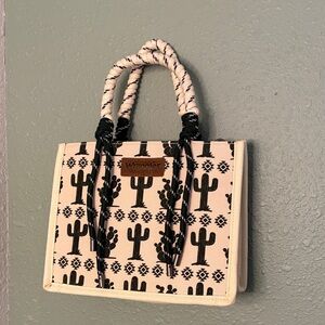 Wrangler Black and Cream Cactus Tote